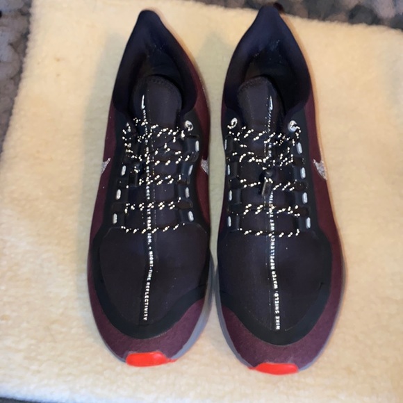 Nike run Utility shield athletic shoes Men’s - Picture 1 of 7